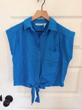 NWOT midnight sky button down xs